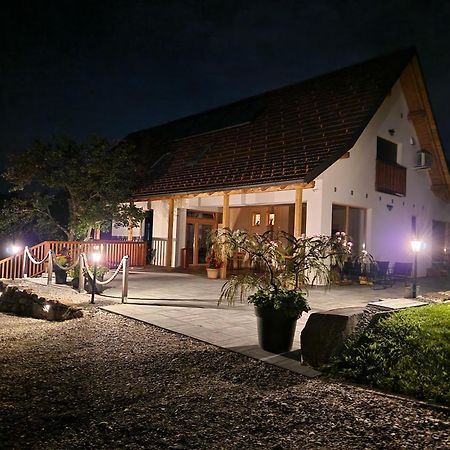 Rooms & Wine Lilek Шентиль Экстерьер фото