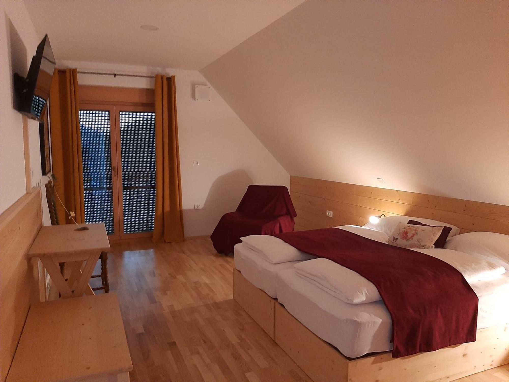 Rooms & Wine Lilek Шентиль Экстерьер фото